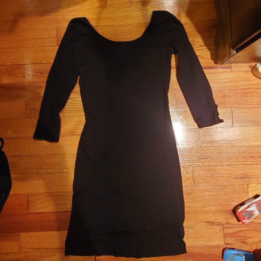 A&E Bodycon black mini dress 👗